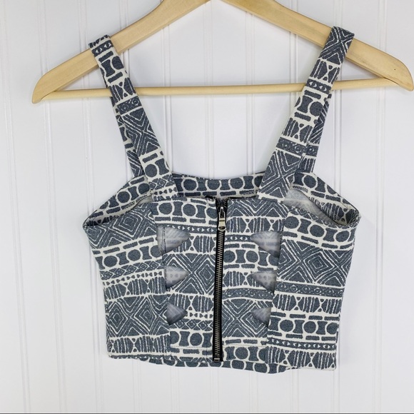 Brandy Melville Aztec Tribal Patterned Cut Out Crop Top - Picture 6 of 9